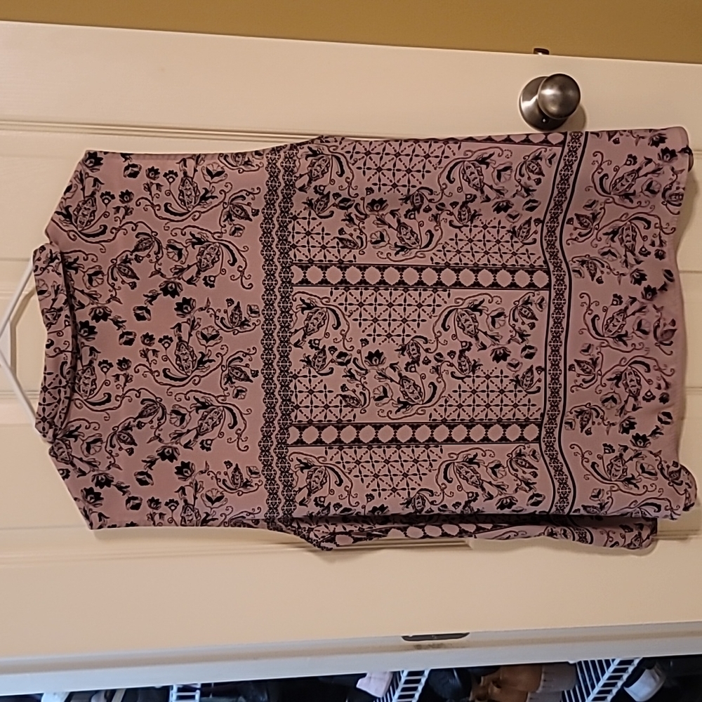 Liz Claiborne Sleeveless Top - Picture 5 of 8